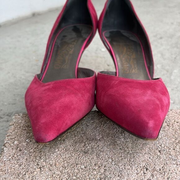 Salvatore Ferragamo Women's Pink Suede Heels - Picture 4 of 9